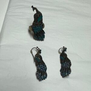 Peacock Design Jewelry Set with Blue and Silver Accents (Ring size 7 and earings